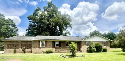 3349 Sandy Circle