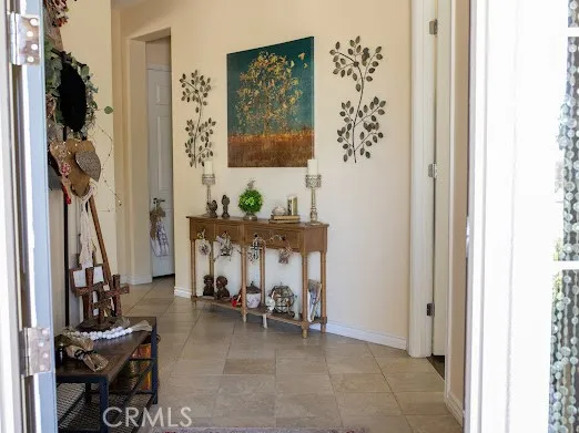 1696 Via Rojas Hemet, CA 92545