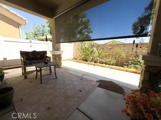 1696 Via Rojas Hemet, CA 92545