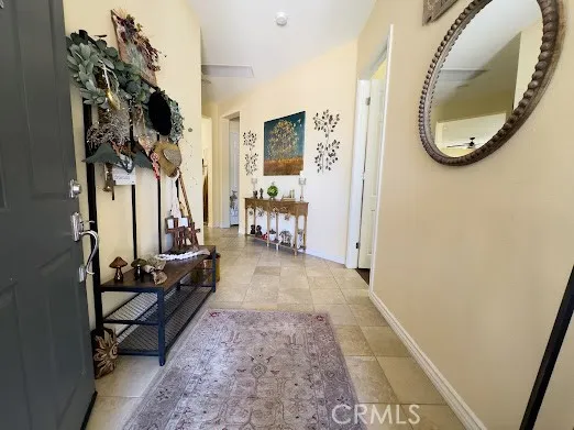 1696 Via Rojas Hemet, CA 92545