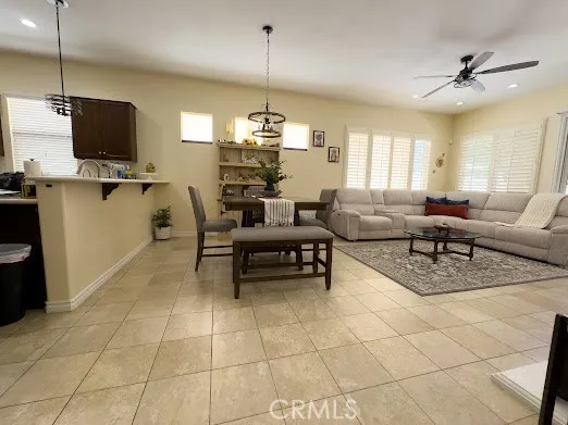 1696 Via Rojas Hemet, CA 92545