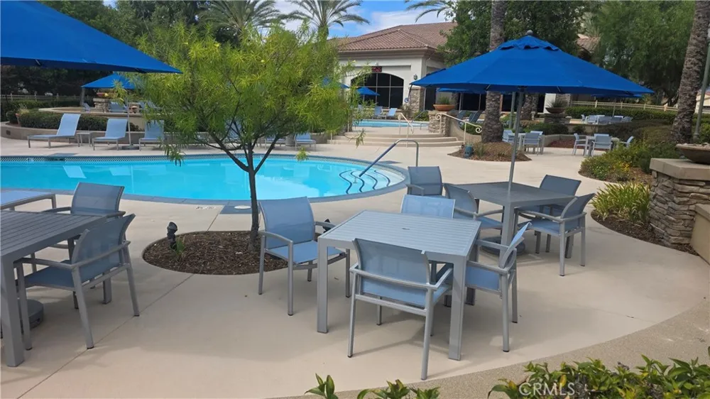 1696 Via Rojas Hemet, CA 92545