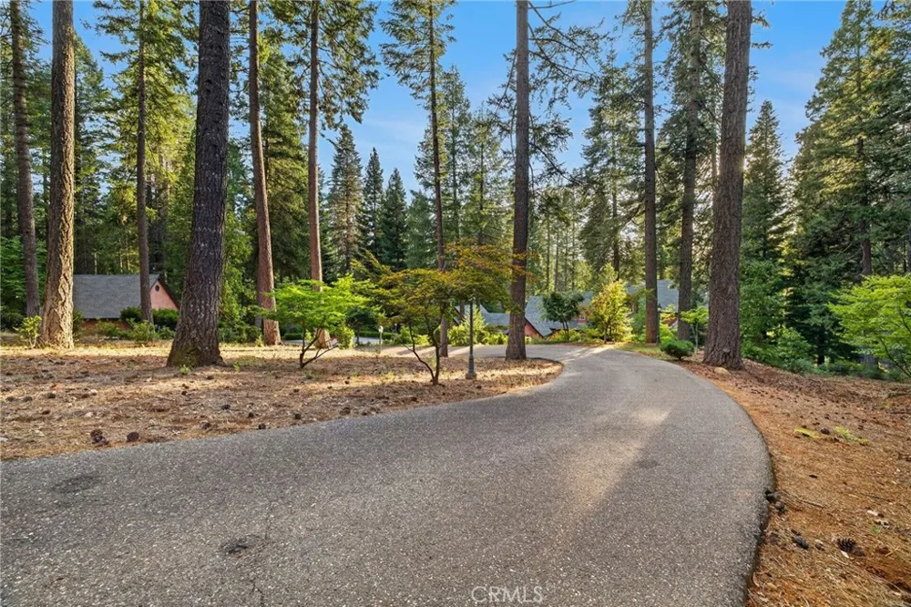 45 Lakevista Magalia, CA 95954