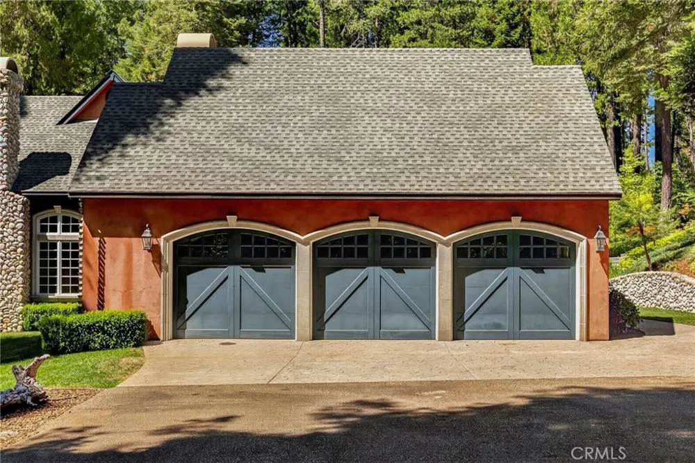 45 Lakevista Magalia, CA 95954