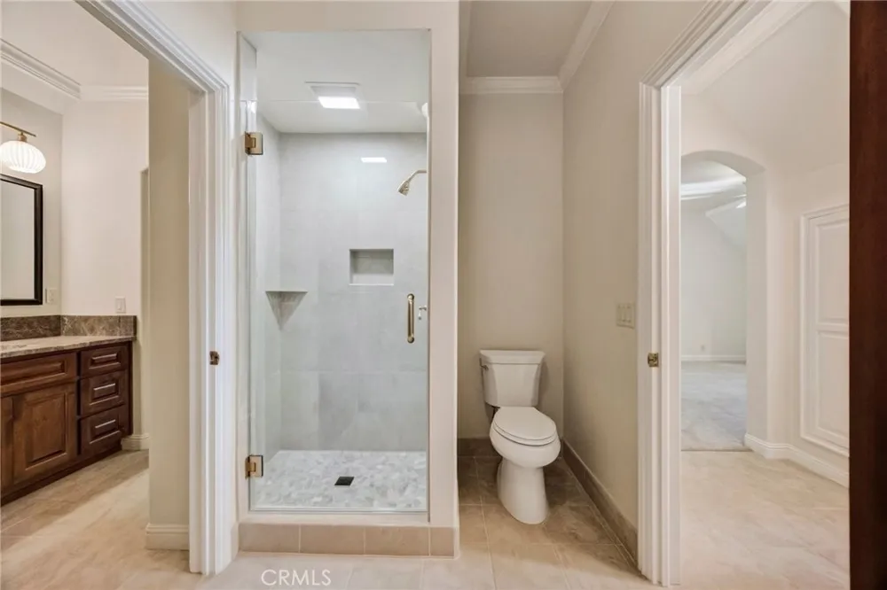 45 Lakevista Magalia, CA 95954