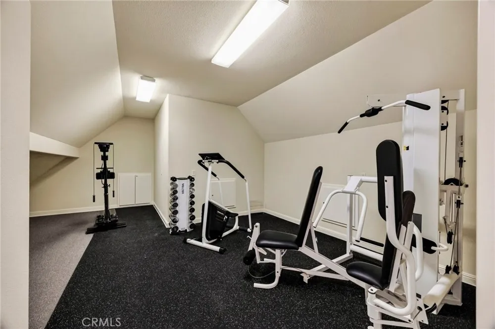 45 Lakevista Magalia, CA 95954