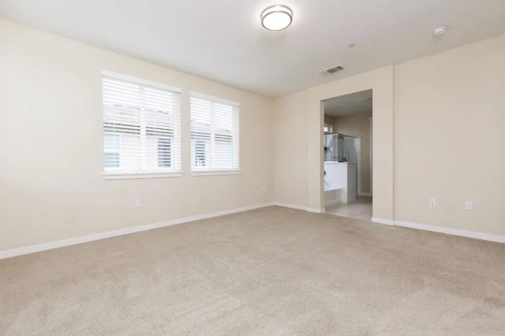 1260 Central Avenue Hollister, CA 95023