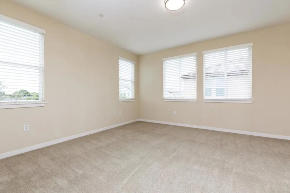 1260 Central Avenue Hollister, CA 95023