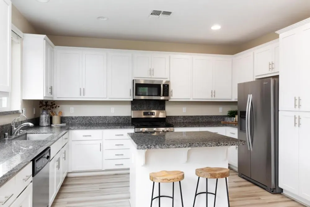 1260 Central Avenue Hollister, CA 95023