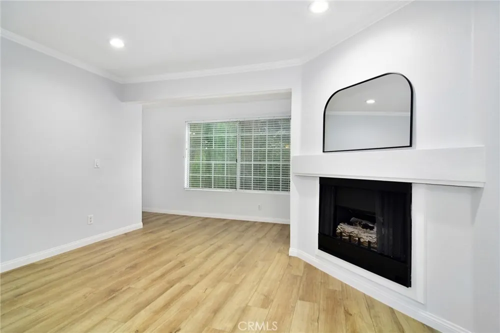 5515 Canoga Avenue #219 Woodland Hills, CA 91367