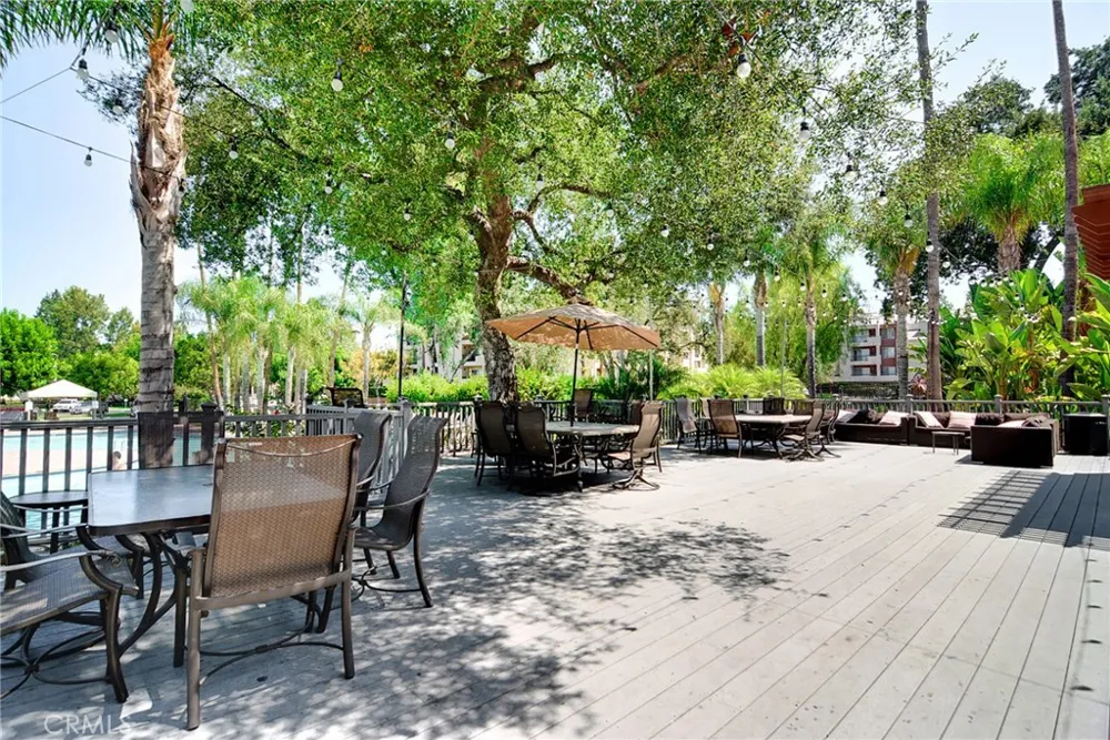 5515 Canoga Avenue #219 Woodland Hills, CA 91367