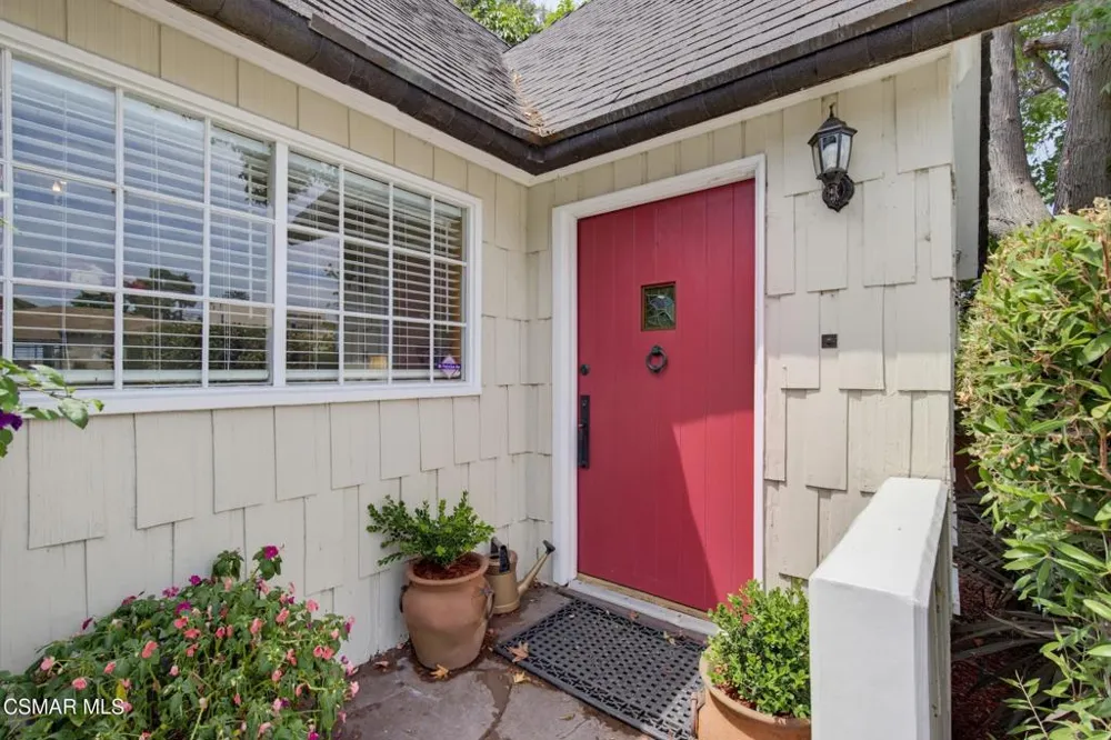 3935 Alla Road Los Angeles, CA 90066