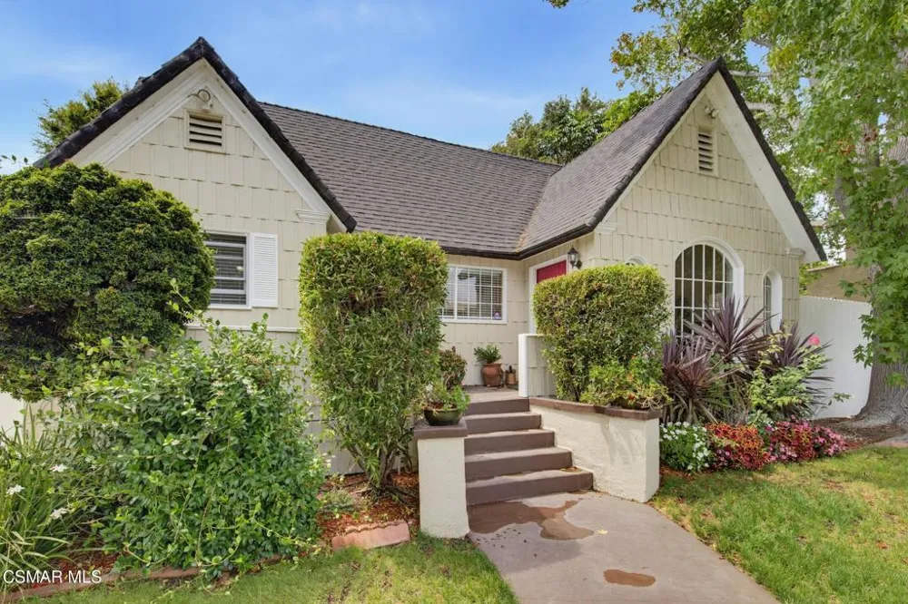 3935 Alla Road Los Angeles, CA 90066