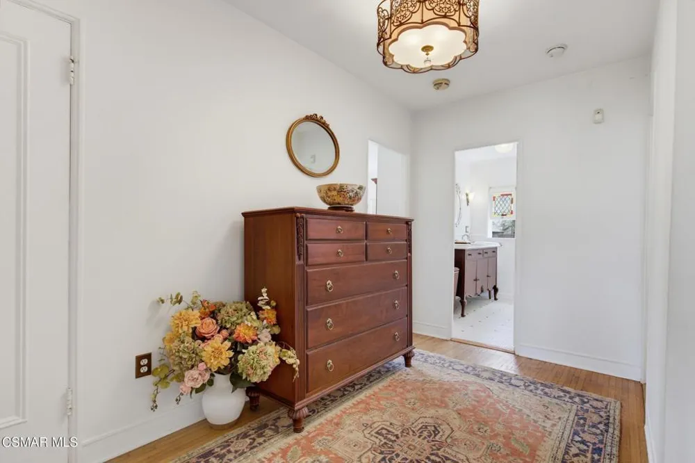 3935 Alla Road Los Angeles, CA 90066