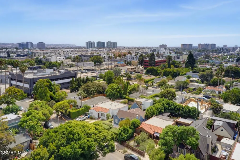 3935 Alla Road Los Angeles, CA 90066