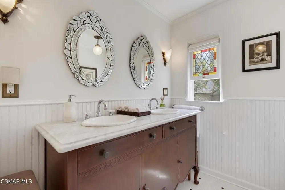 3935 Alla Road Los Angeles, CA 90066