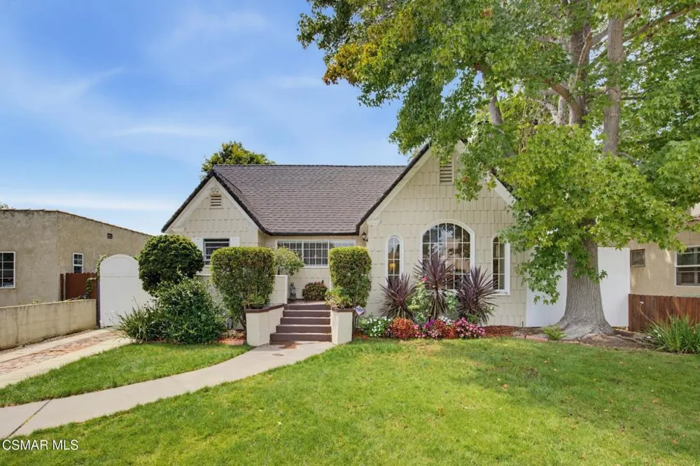 3935 Alla Road Los Angeles, CA 90066