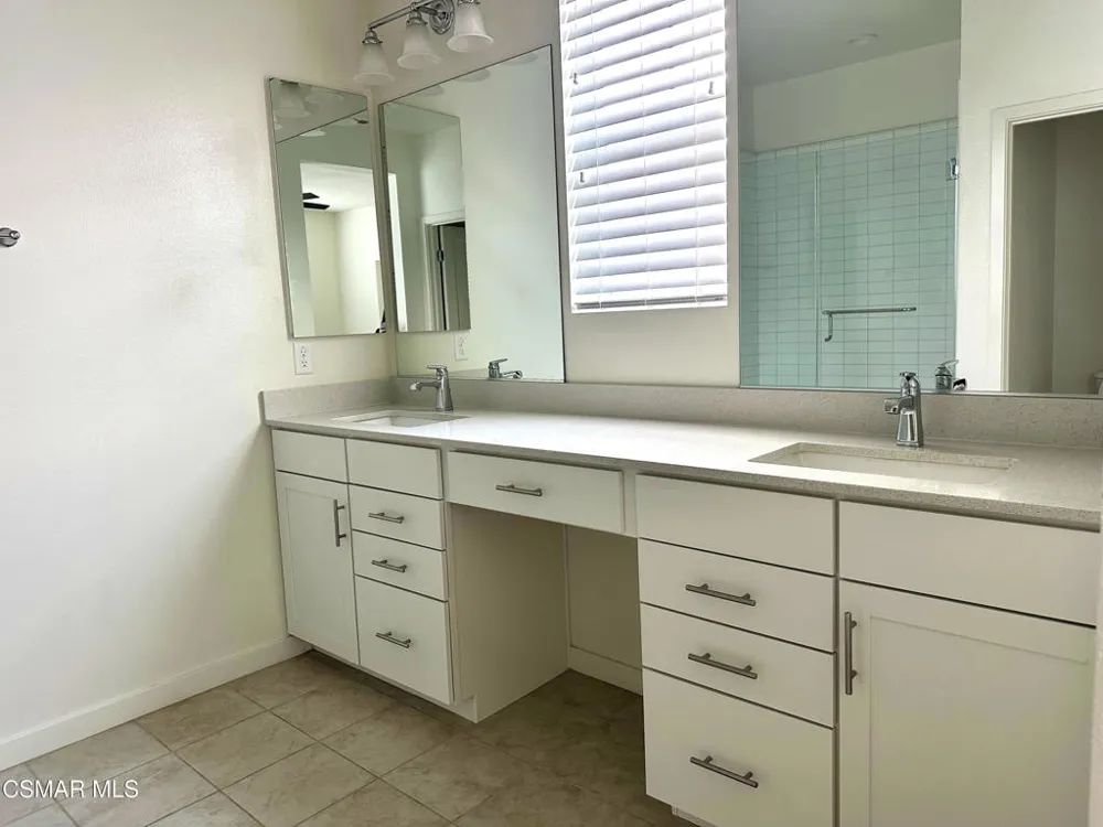 139 Farmhouse Drive #6 Simi Valley, CA 93065