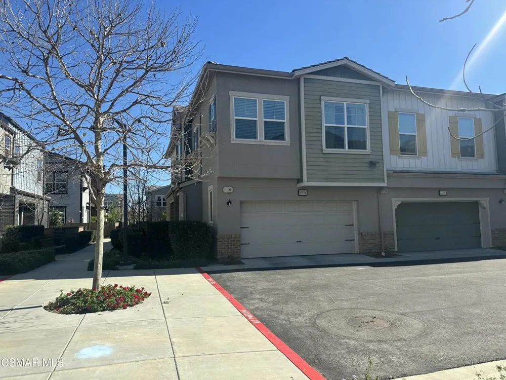 139 Farmhouse Drive #6 Simi Valley, CA 93065