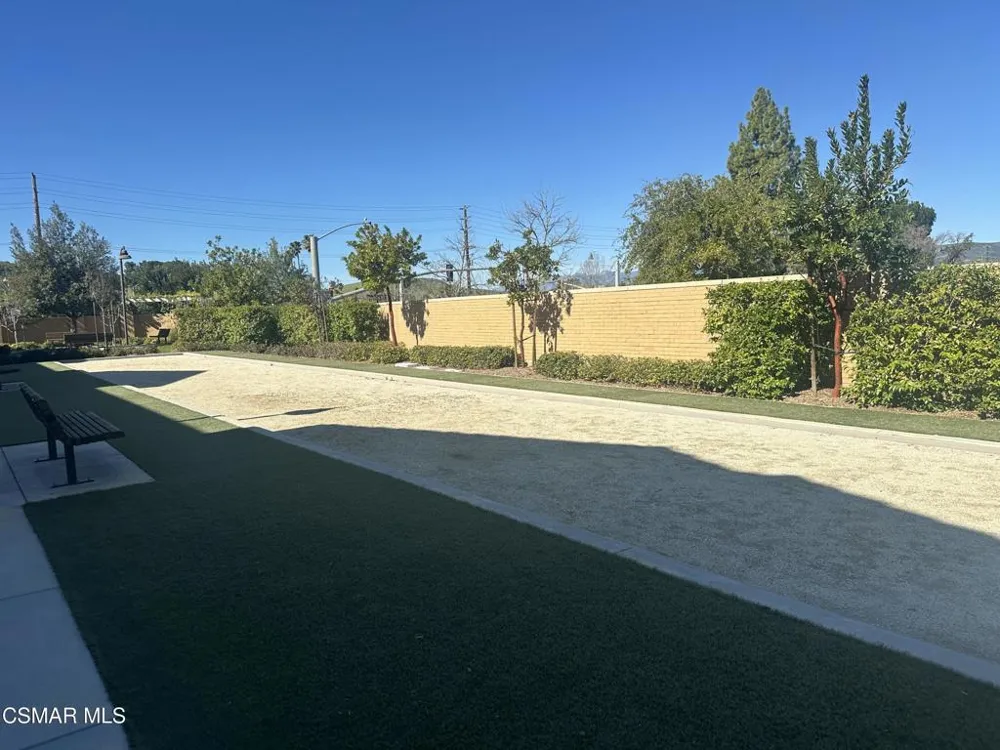 139 Farmhouse Drive #6 Simi Valley, CA 93065