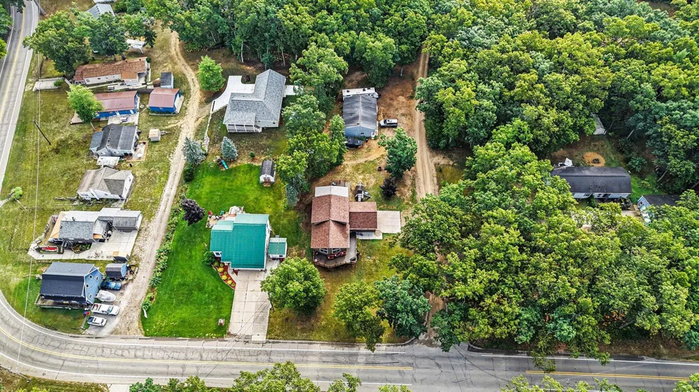 8794 S Spruce Avenue Newaygo, MI 49337