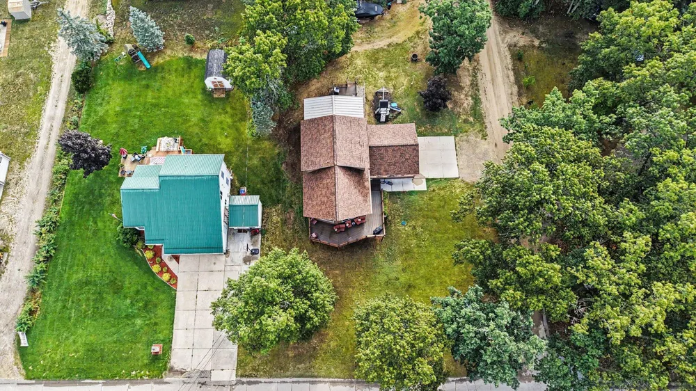 8794 S Spruce Avenue Newaygo, MI 49337