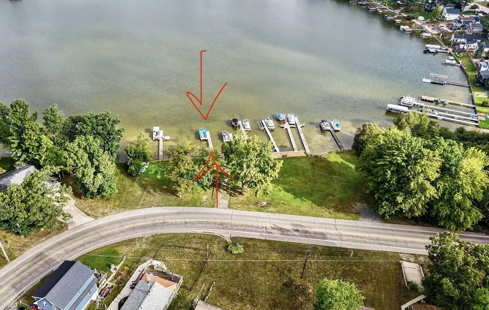 8794 S Spruce Avenue Newaygo, MI 49337