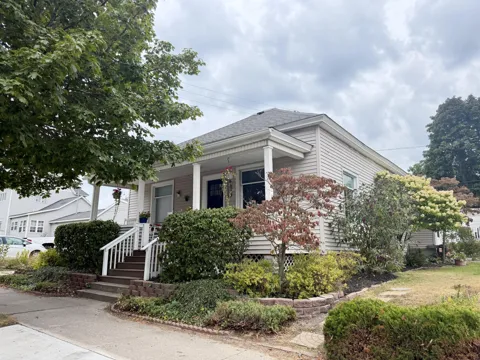 404 W Court Street