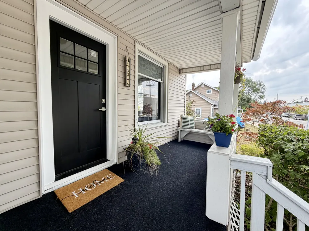 404 W Court Street Ludington, MI 49431