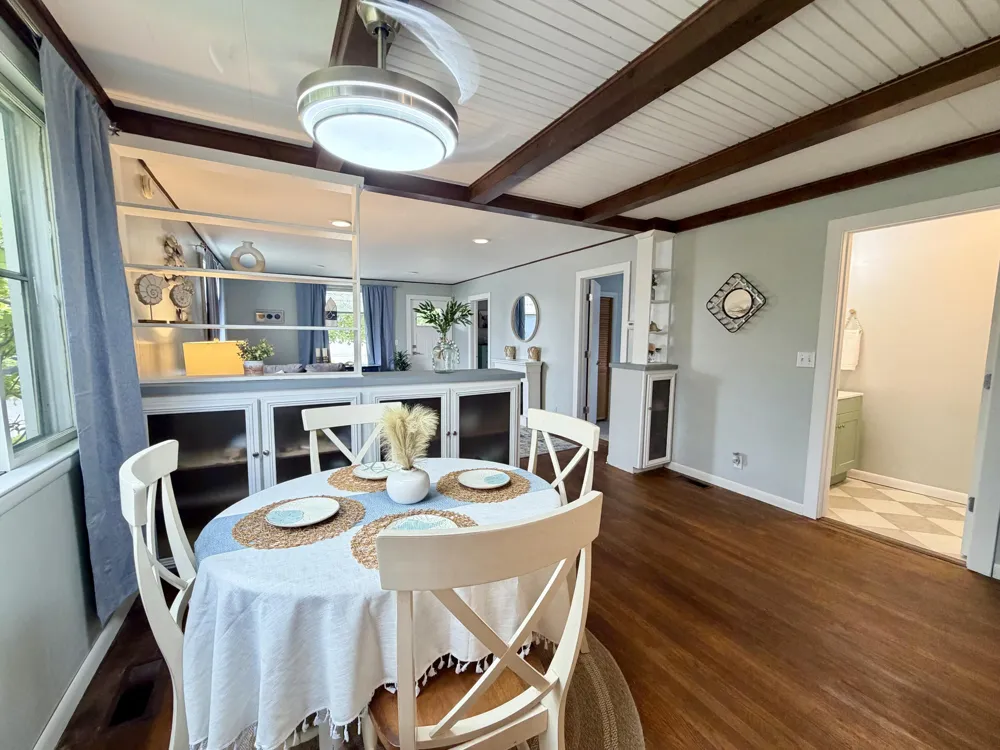404 W Court Street Ludington, MI 49431
