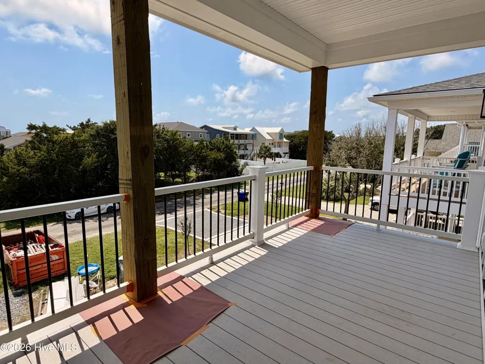 206 W Pelican Drive Oak Island, NC 28465