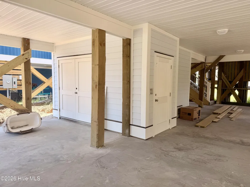 206 W Pelican Drive Oak Island, NC 28465