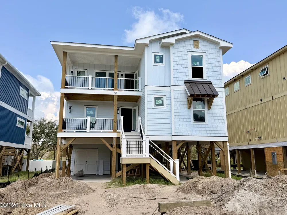 206 W Pelican Drive Oak Island, NC 28465