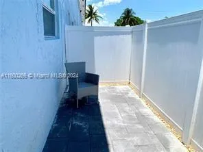 1470 DIXIE Highway #10 Fort Lauderdale, FL 33304