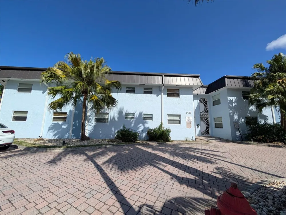 1470 DIXIE Highway #10 Fort Lauderdale, FL 33304
