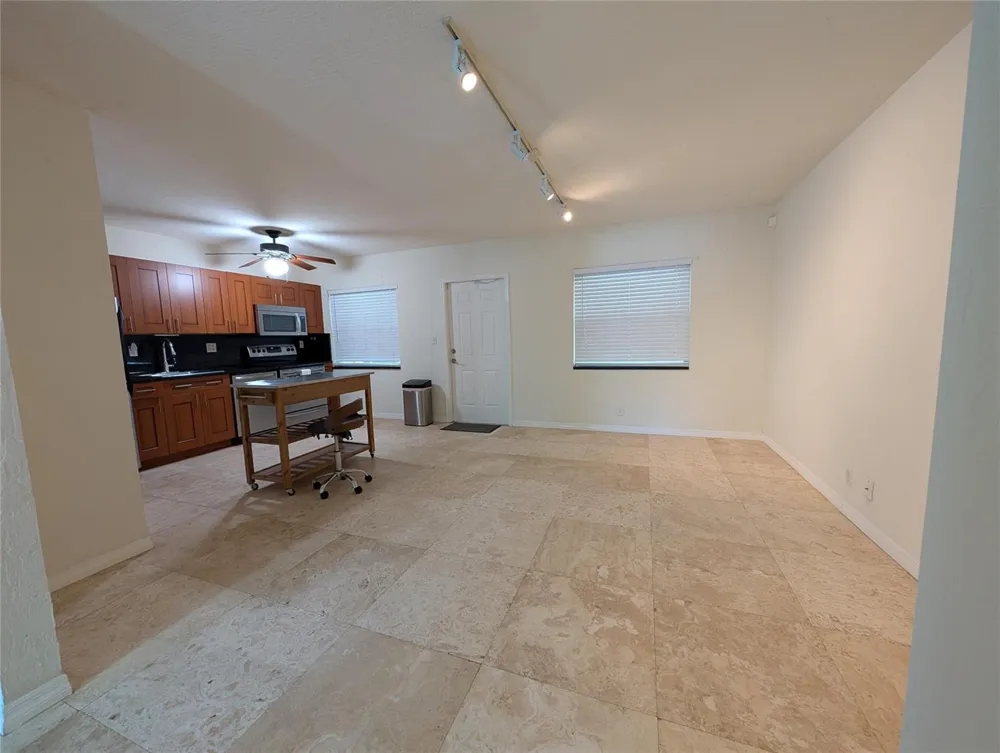 1470 DIXIE Highway #10 Fort Lauderdale, FL 33304