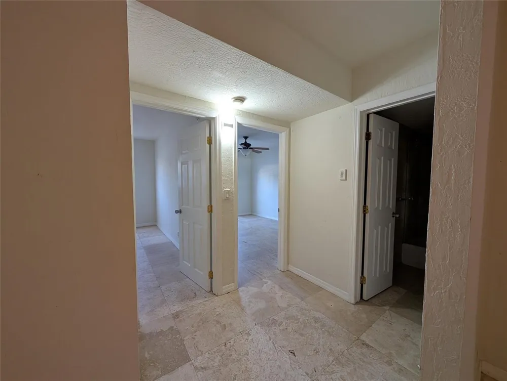 1470 DIXIE Highway #10 Fort Lauderdale, FL 33304
