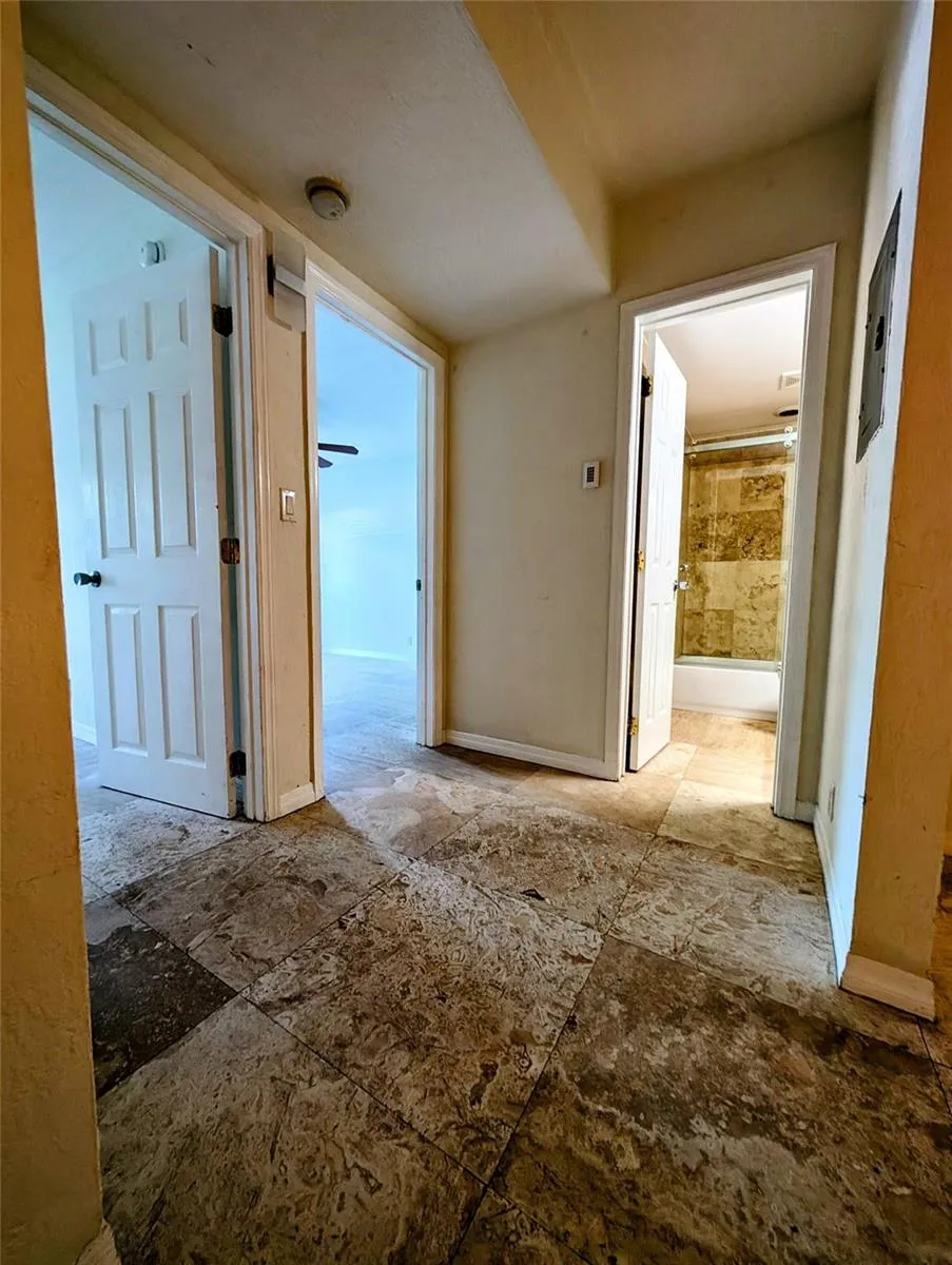 1470 DIXIE Highway #10 Fort Lauderdale, FL 33304