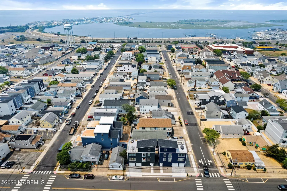 1011 W Central Avenue Seaside Heights, NJ 08751