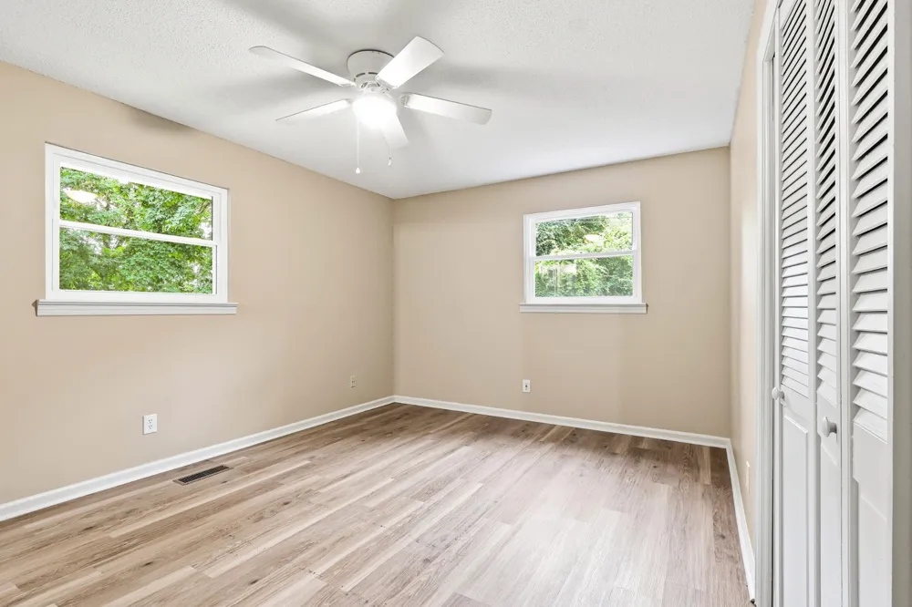 2824 Ridgecrest Drive Chattanooga, TN 37406