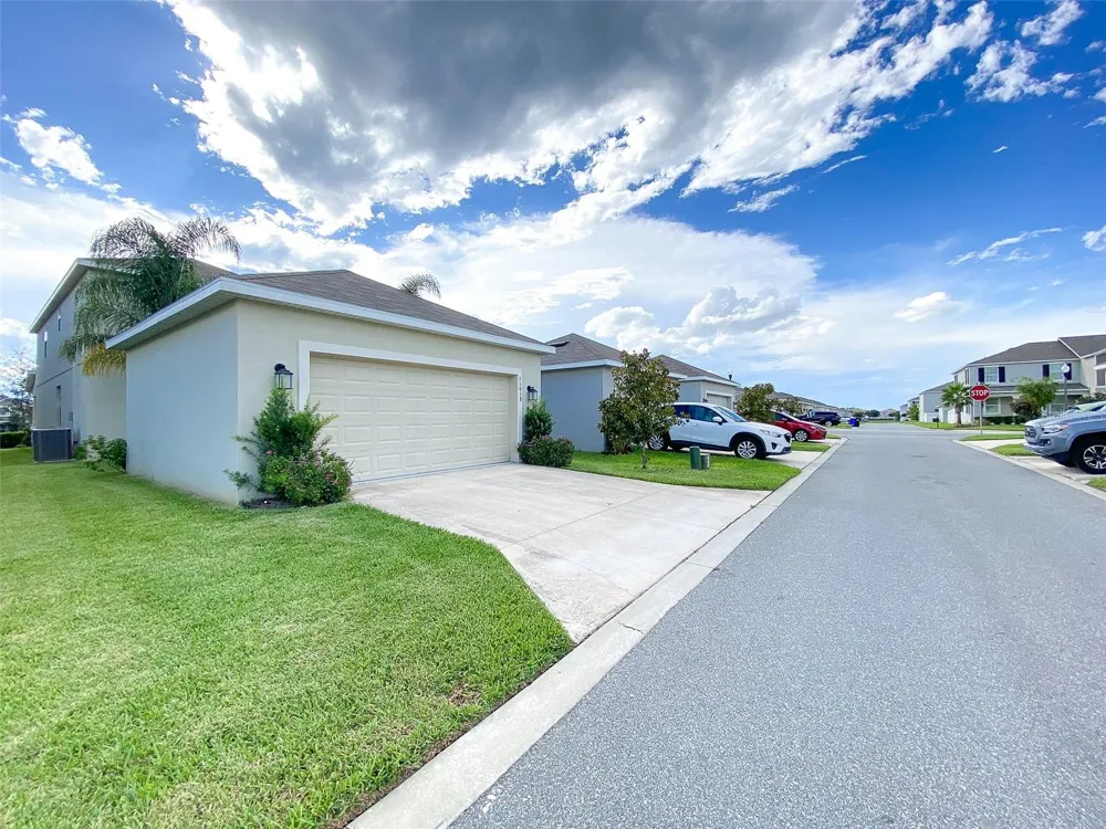 11018 SILVER SURFER ALLEY Winter Garden, FL 34787