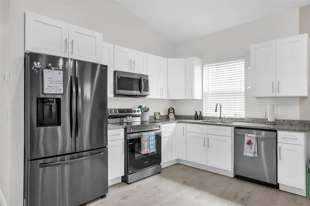 430 W WALTS AVENUE Deland, FL 32720
