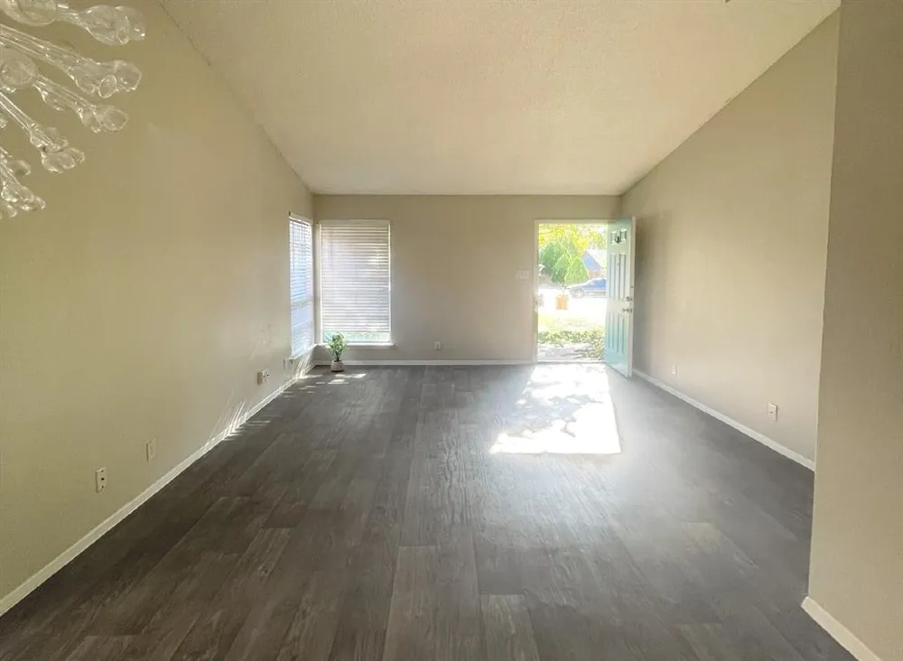 10700 Topperwein Drive #B Austin, TX 78758