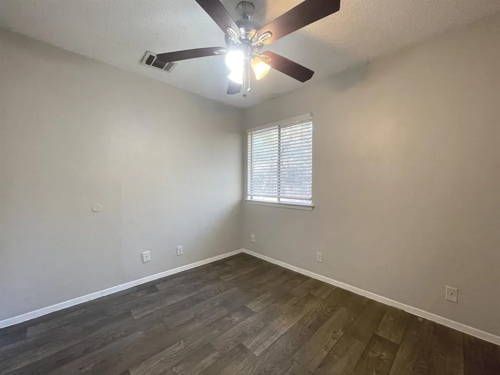 10700 Topperwein Drive #B Austin, TX 78758