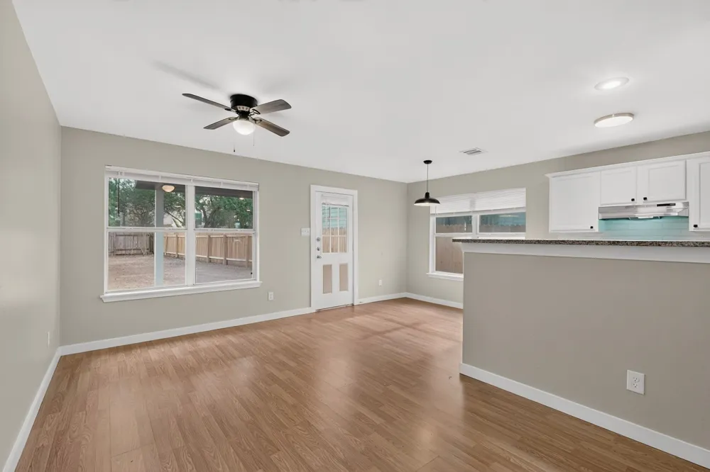 2318 Riddle Road #B Austin, TX 78748