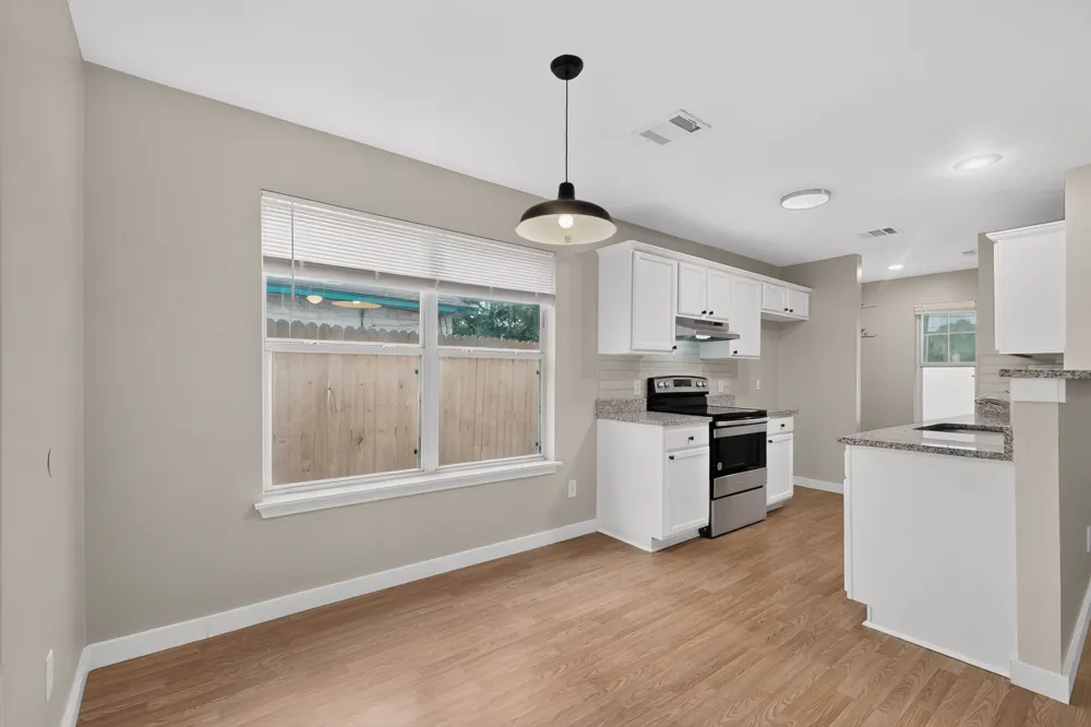 2318 Riddle Road #B Austin, TX 78748