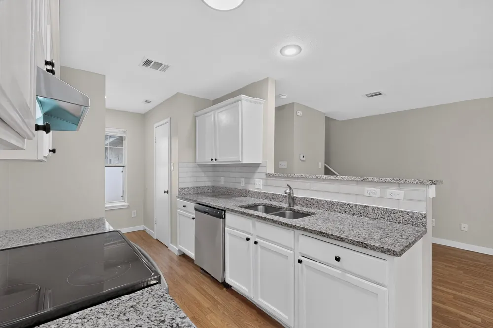 2318 Riddle Road #B Austin, TX 78748