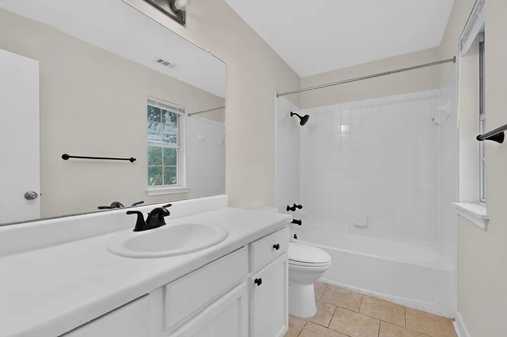 2318 Riddle Road #B Austin, TX 78748