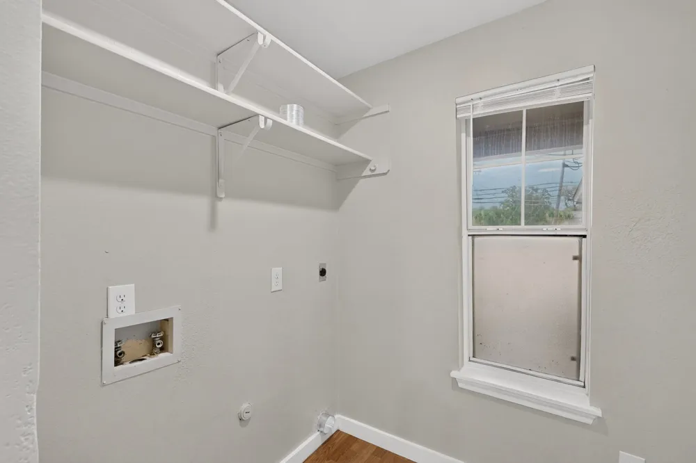 2318 Riddle Road #B Austin, TX 78748