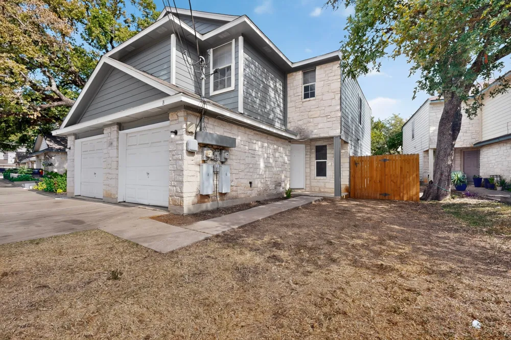 2318 Riddle Road #B Austin, TX 78748